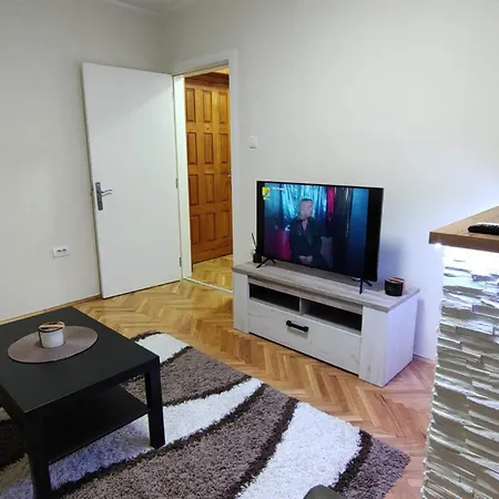 Stan Na Dan - Anika Šabac